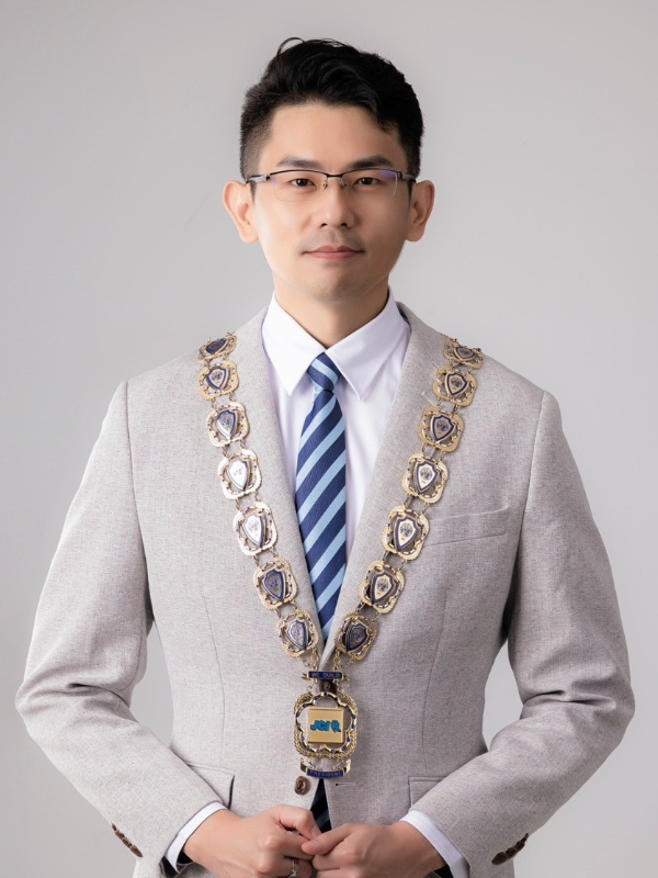 陳育辰 陳育辰