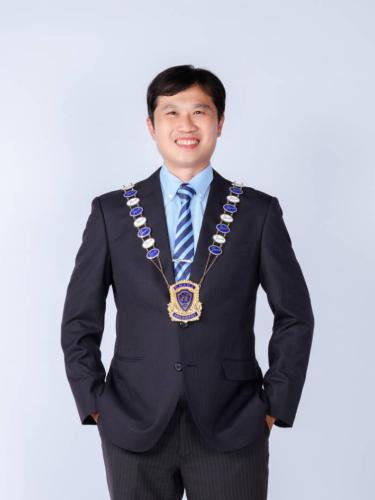 李秉鴻